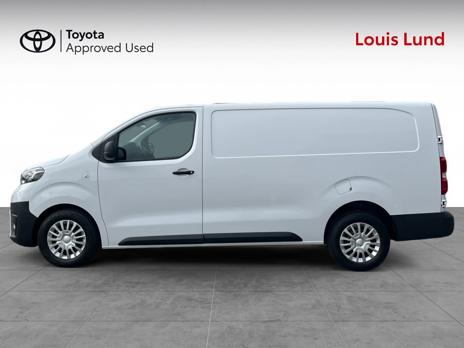 Hvid Toyota ProAce fra 2022