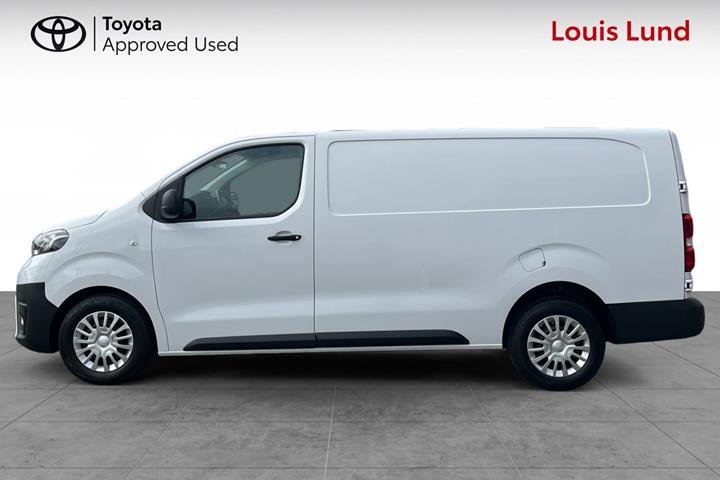 Hvid Toyota ProAce fra 2022
