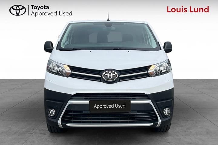 Hvid Toyota ProAce fra 2022