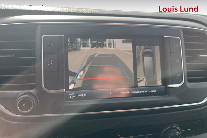 Hvid Toyota ProAce fra 2022