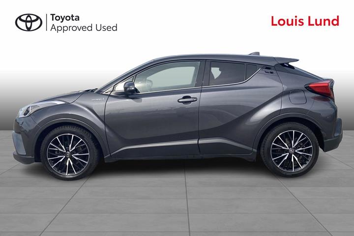 Grå Toyota C-HR fra 2018