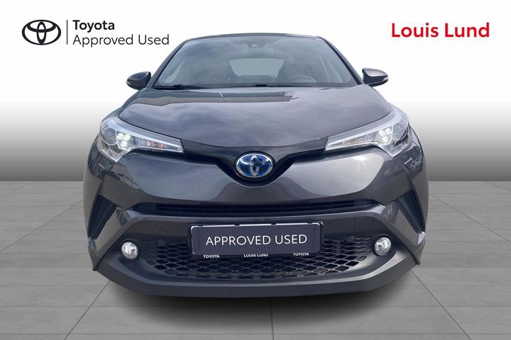 Grå Toyota C-HR fra 2018