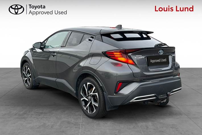 Grå Toyota C-HR fra 2021