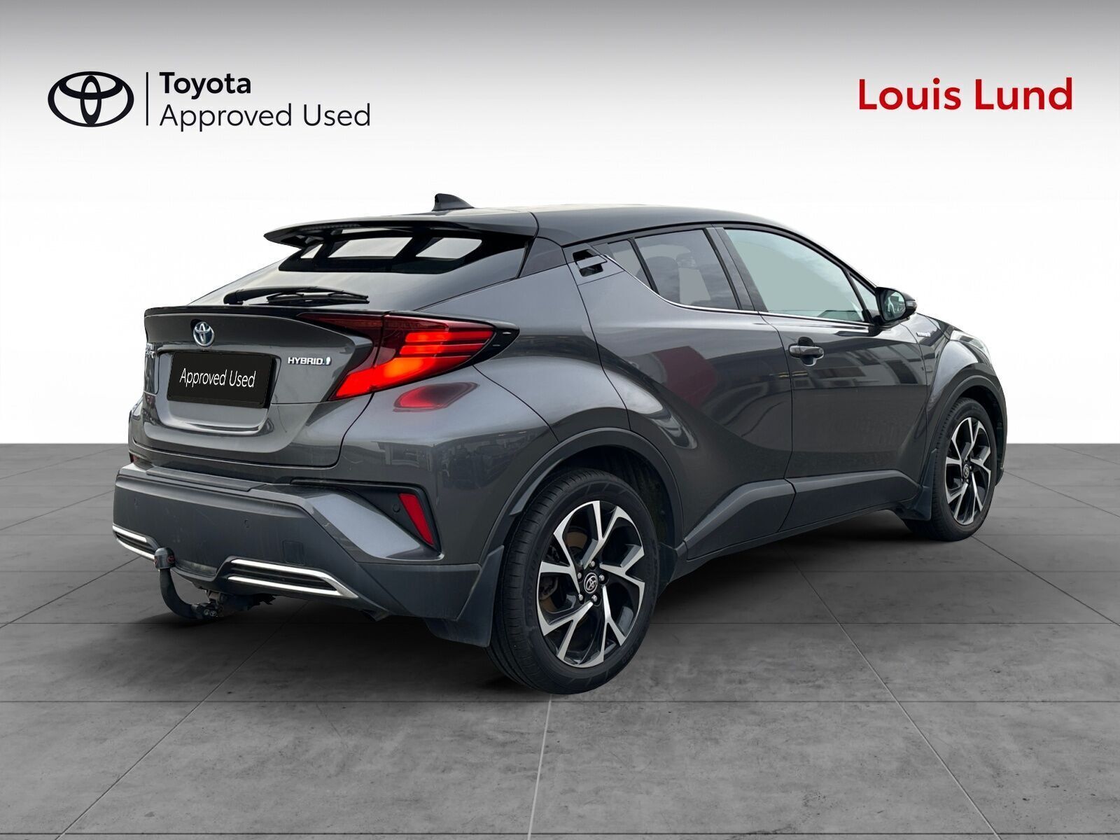 Grå Toyota C-HR fra 2021