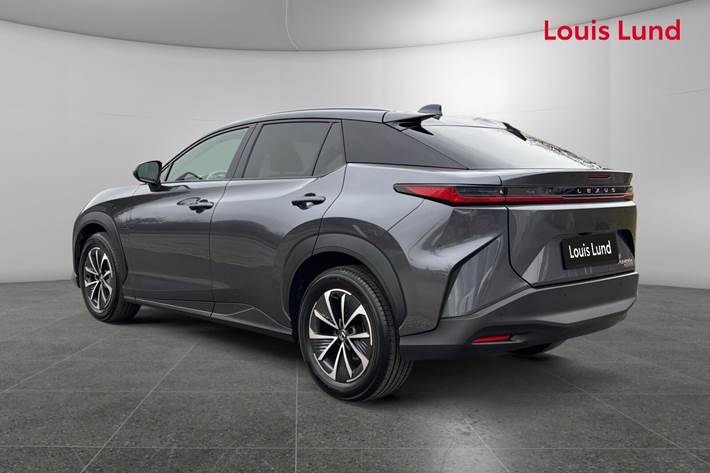Grå Lexus RZ fra 2024