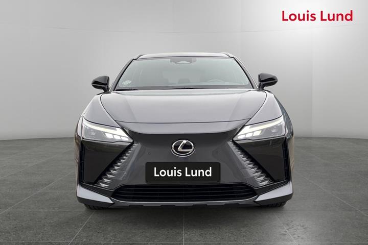 Grå Lexus RZ fra 2024