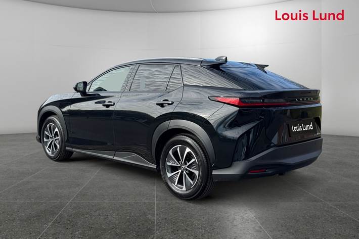 Sort Lexus RZ fra 2025