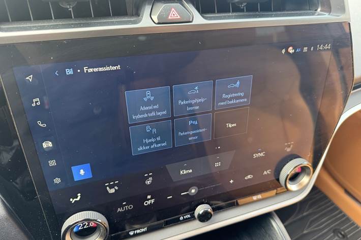 Sort Lexus RZ fra 2025