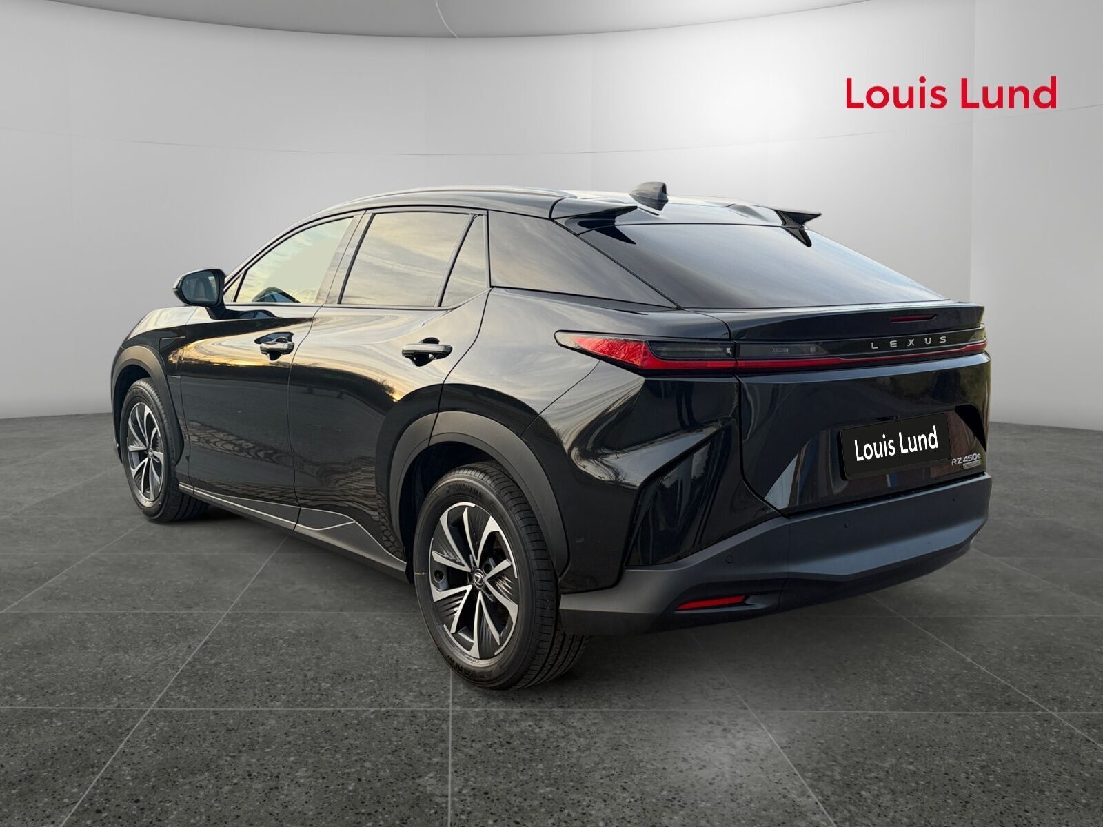 Lexus RZ 450e EL Executive Direct4 313HK 4d Aut.