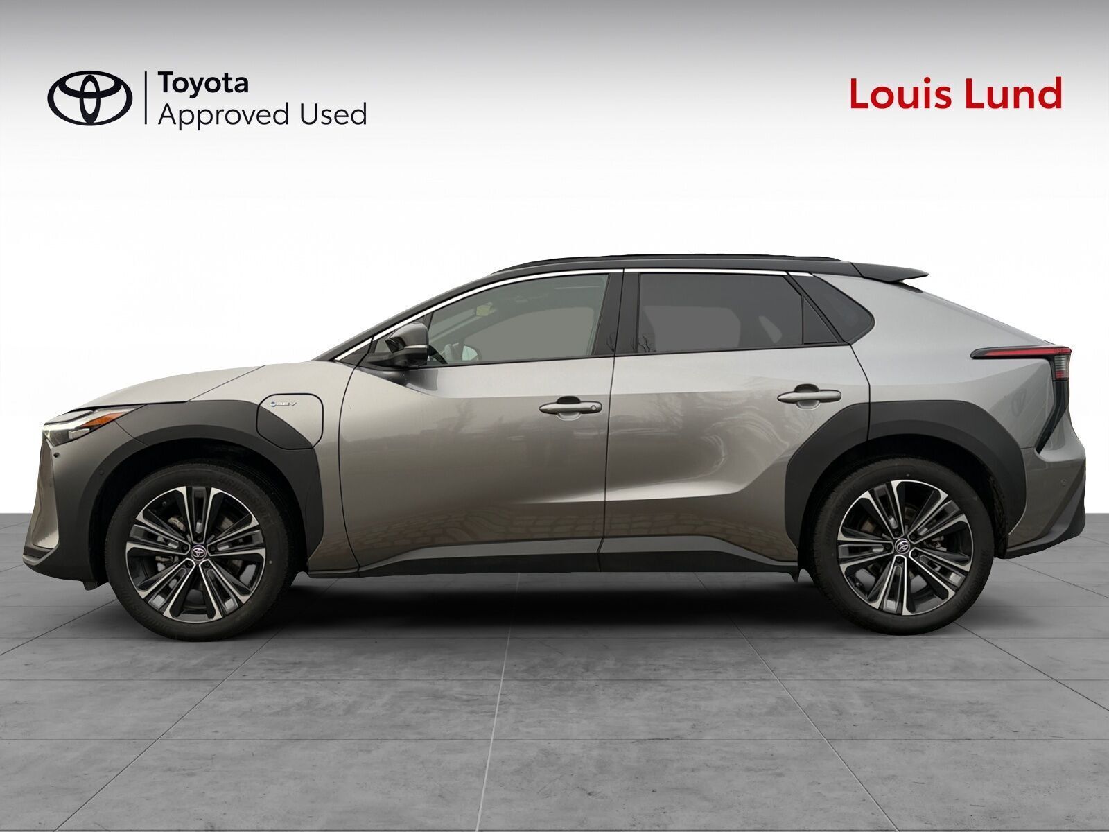 Grå Toyota BZ4X fra 2025