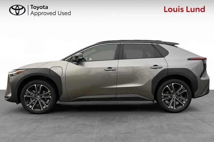 Grå Toyota BZ4X fra 2025
