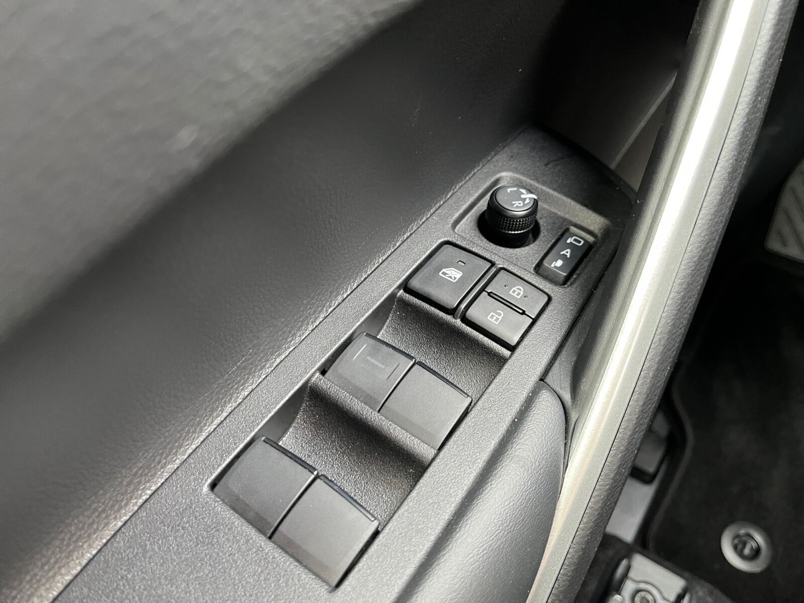 undefined Toyota Corolla Cross fra 2025