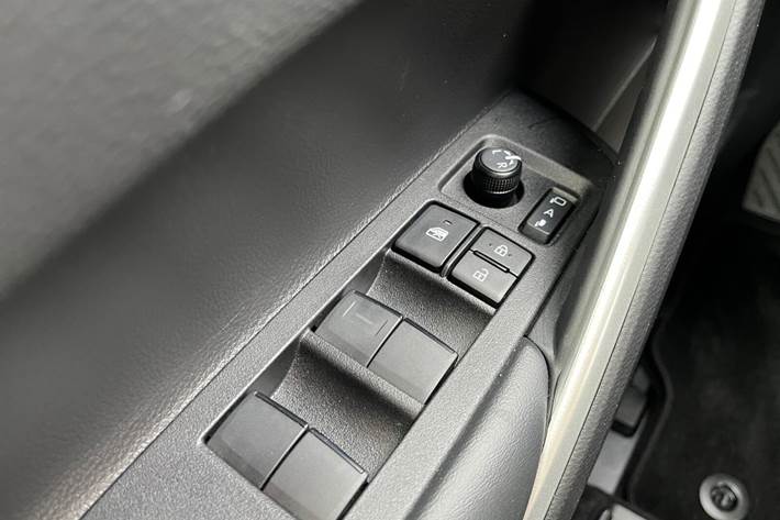 undefined Toyota Corolla Cross fra 2025