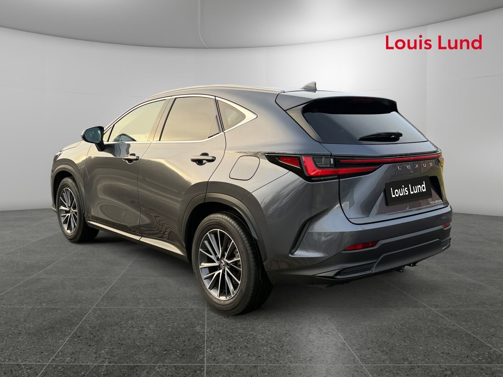 Lexus NX 2,5 450h+ Plugin-hybrid Business Plus 4WD 309HK 5d Trinl. Gear
