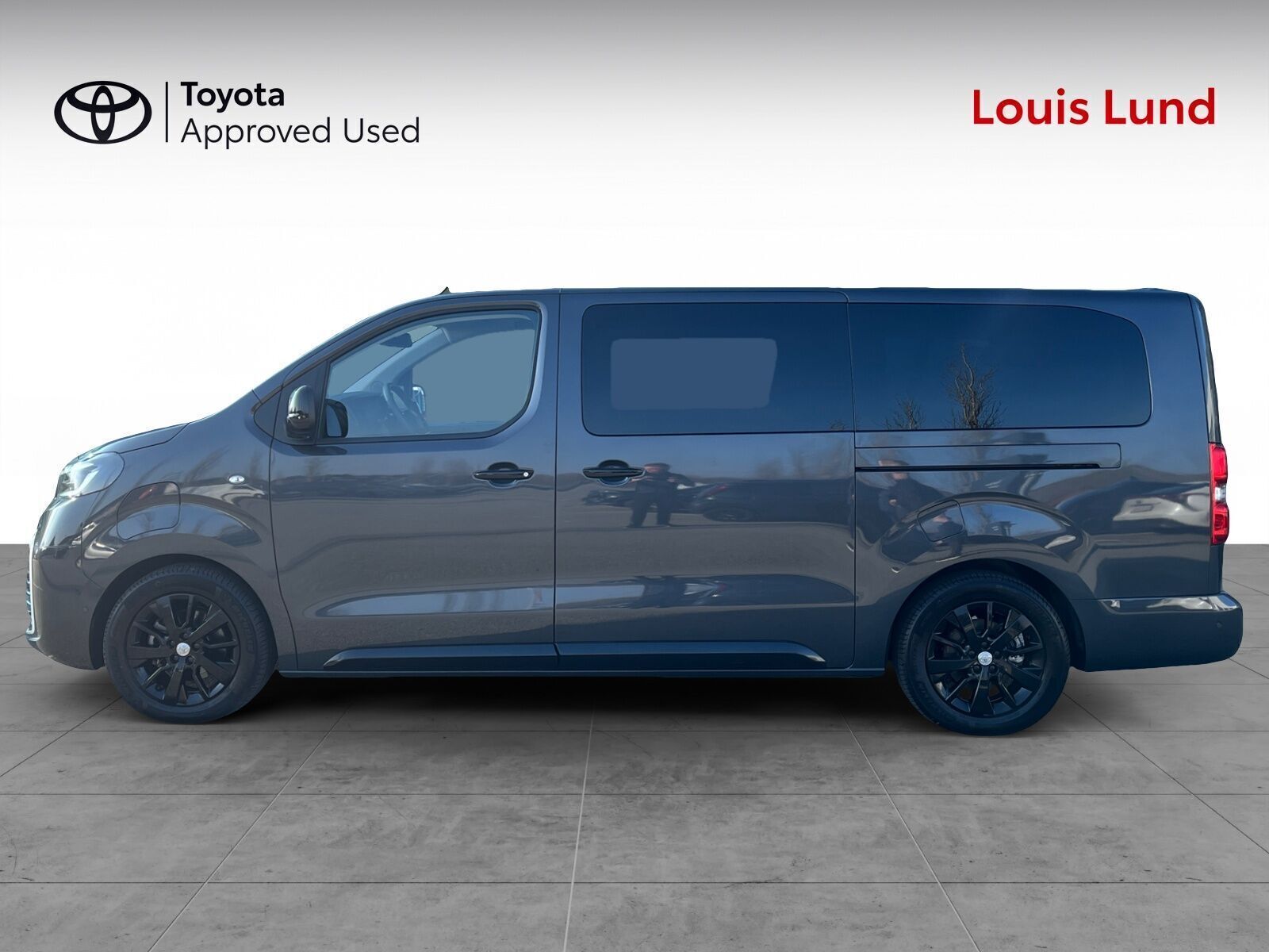 Grå Toyota Proace Verso Electric fra 2024