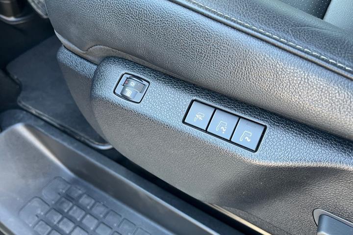 Grå Toyota Proace Verso Electric fra 2024
