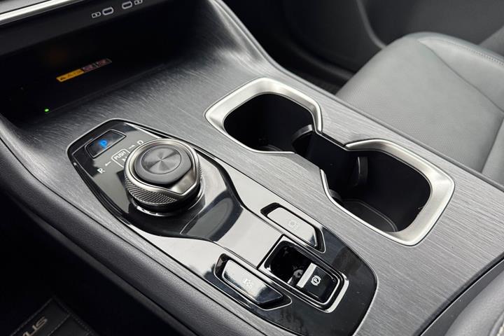 undefined Lexus RZ fra 2024