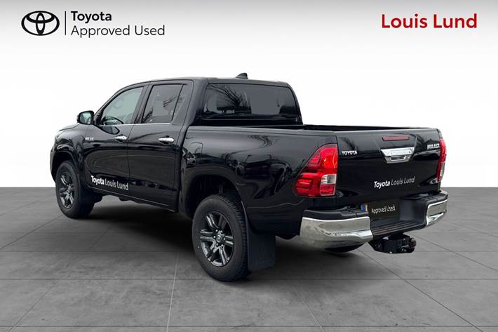Sort Toyota HiLux fra 2025