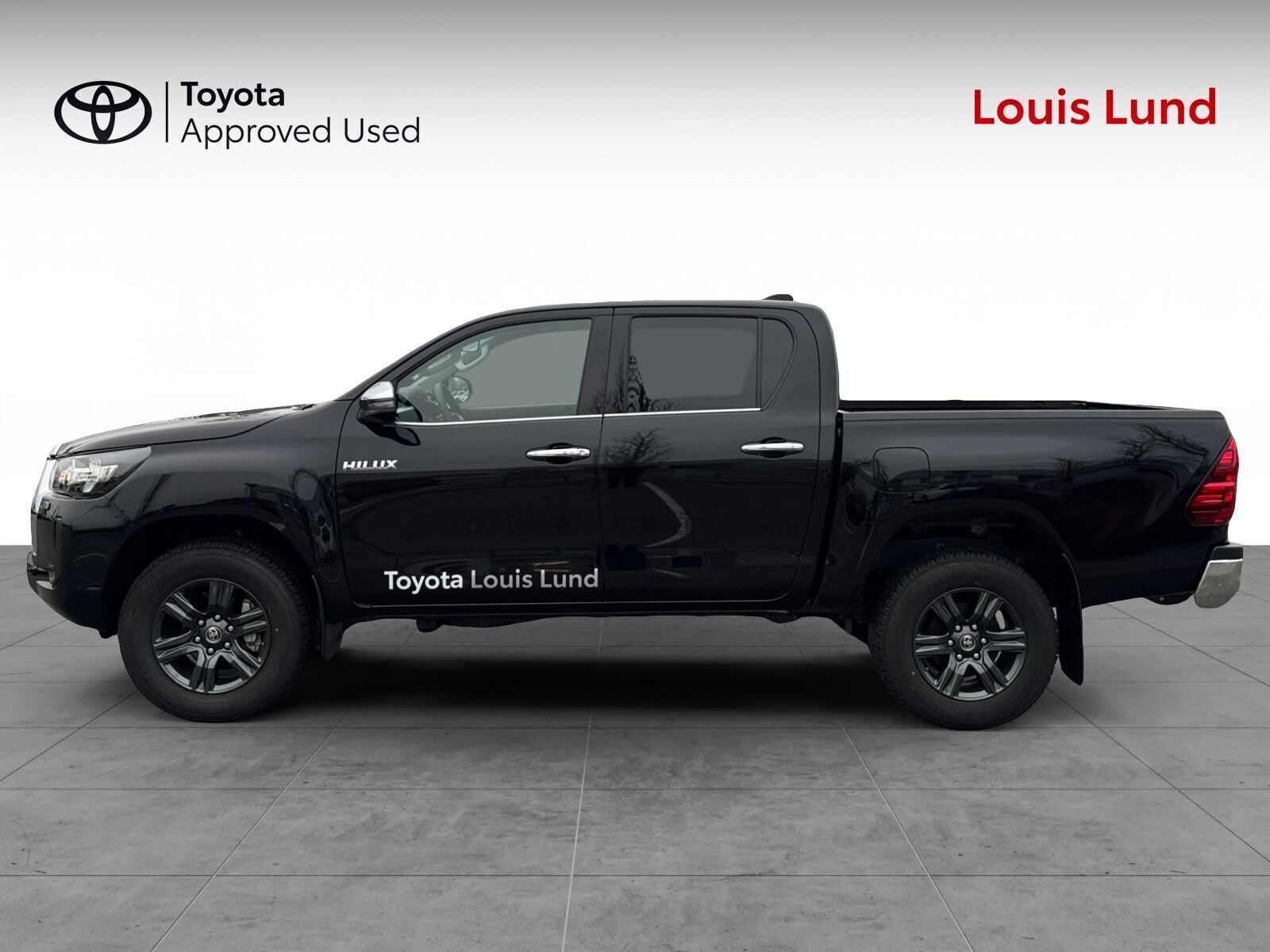 Sort Toyota HiLux fra 2025