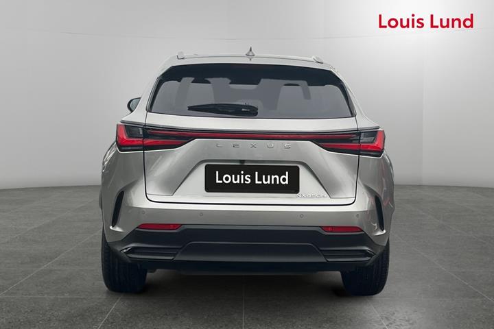 undefined Lexus NX fra 2024 set udefra