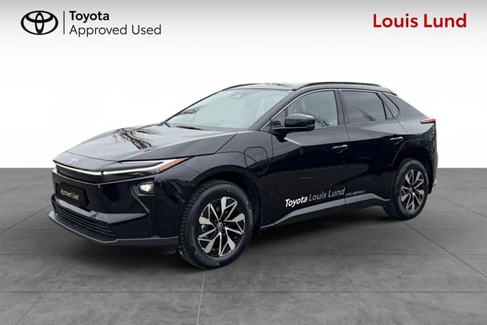 Sort Toyota BZ4X fra 2026 set udefra