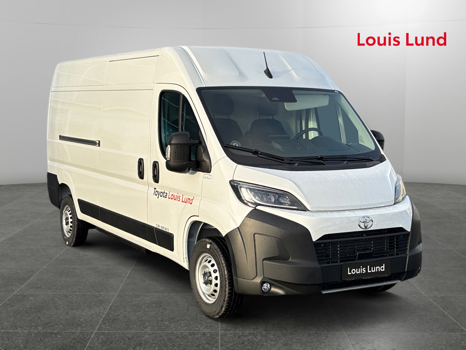 Hvid Toyota Proace Max Electric fra 2025