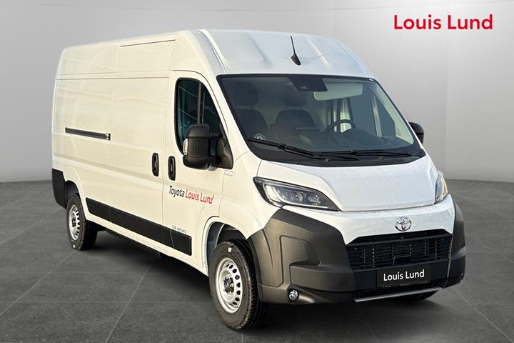 Hvid Toyota Proace Max Electric fra 2025