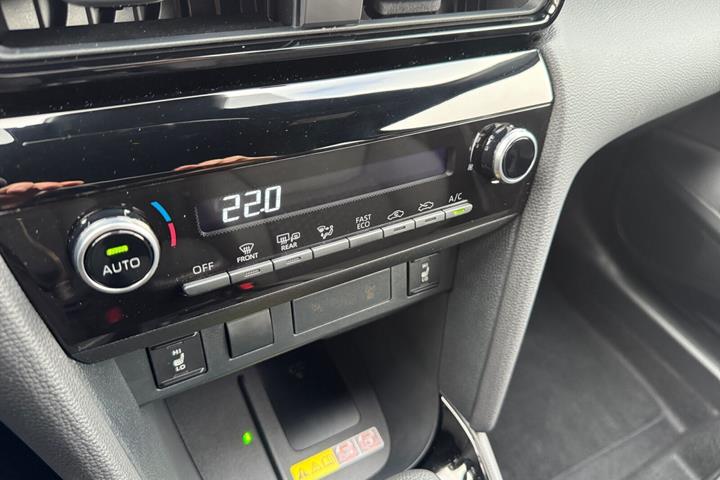 Sort Toyota Yaris Cross fra 2025