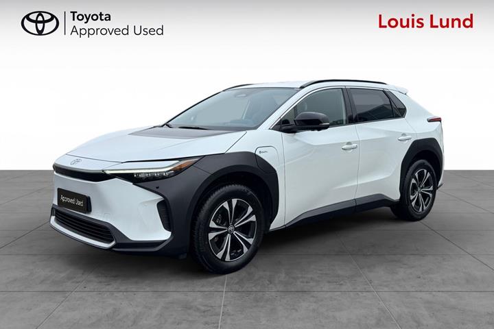 Hvid Toyota BZ4X fra 2024 set udefra