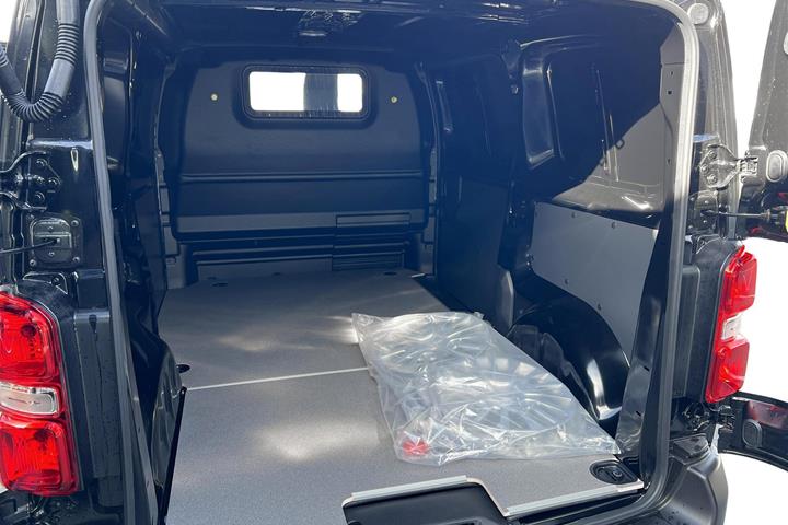 Sort Toyota ProAce fra 2024