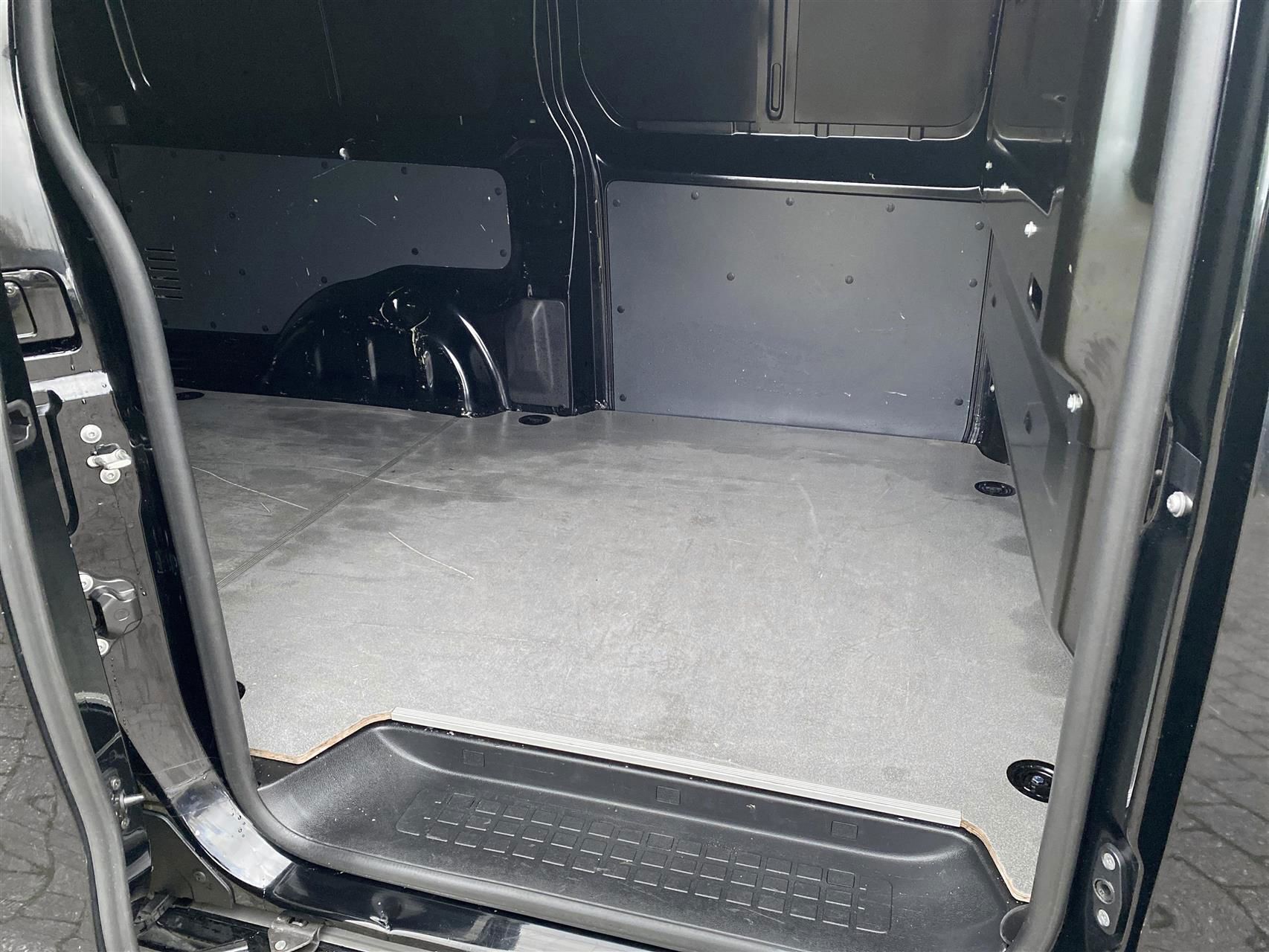 Sort Toyota ProAce fra 2023