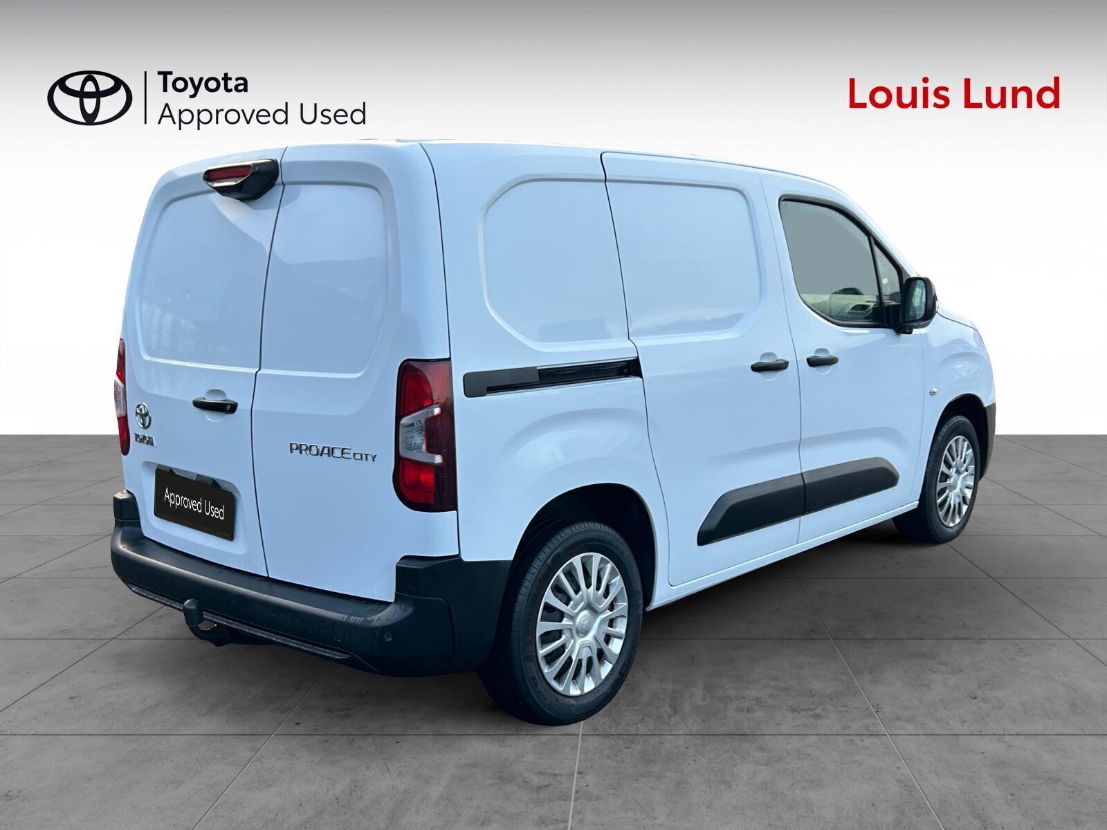Hvid Toyota ProAce City fra 2022