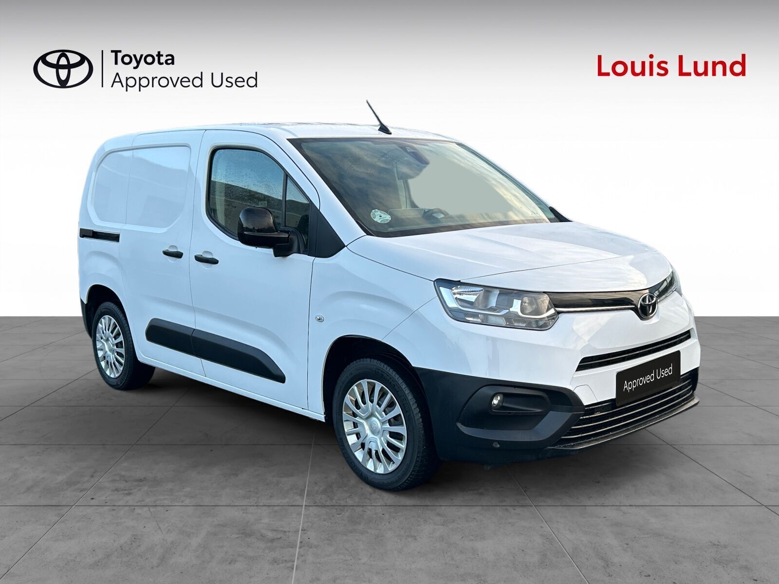 Hvid Toyota ProAce City fra 2022