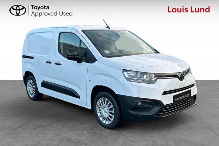 Hvid Toyota ProAce City fra 2022
