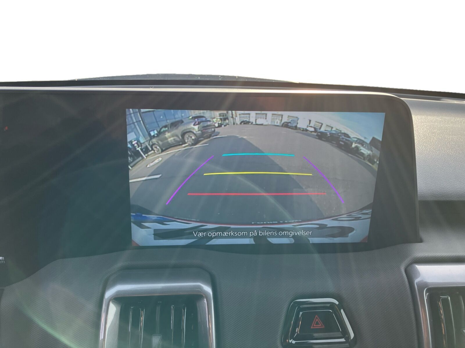 Grå Suzuki eVitara fra 2025