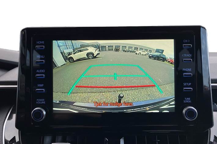 Blå Suzuki Swace fra 2021