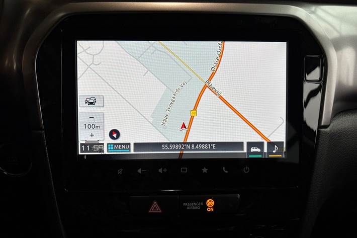 Blå Suzuki Vitara fra 2025