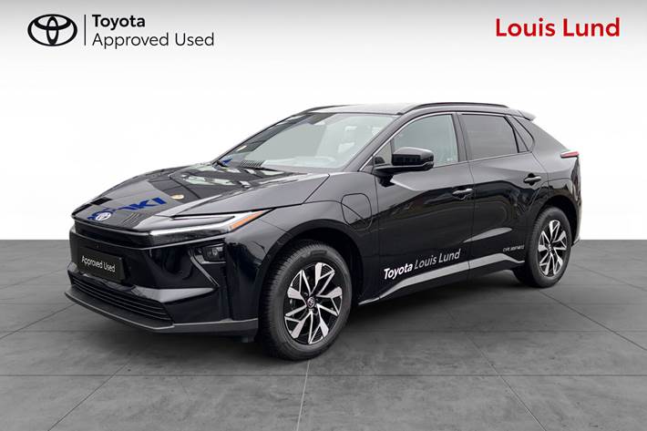 Sort Toyota BZ4X fra 2026 set udefra