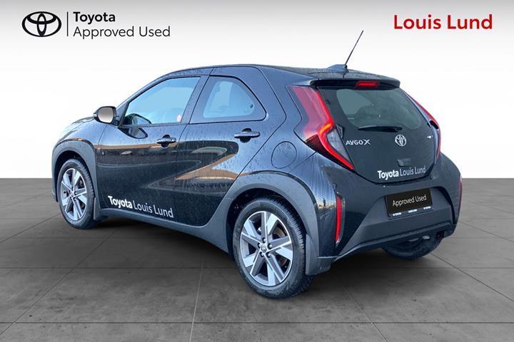 Sort Toyota Aygo X fra 2026