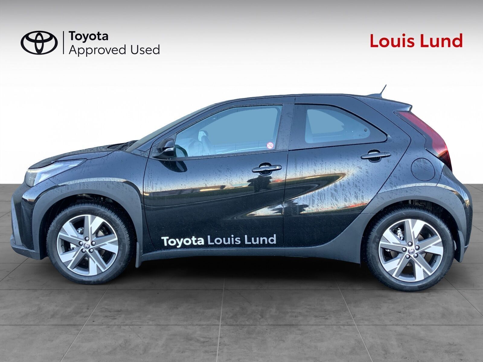 Sort Toyota Aygo X fra 2026
