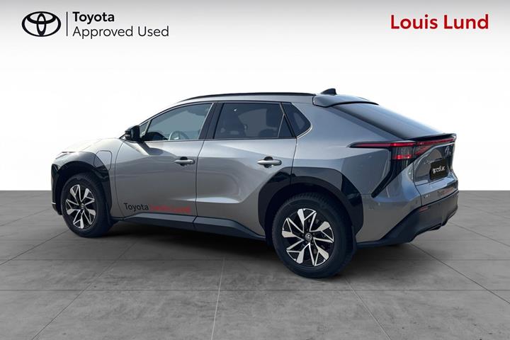 undefined Toyota BZ4X fra 2025