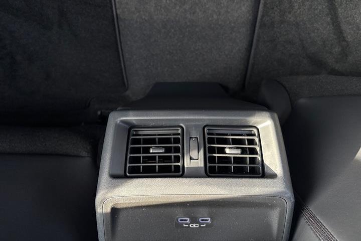 undefined Toyota BZ4X fra 2025
