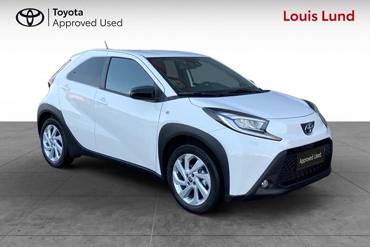 Hvid Toyota Aygo X fra 2025