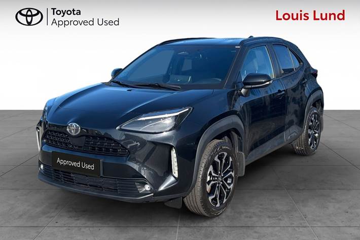 Sort Toyota Yaris Cross fra 2025 set udefra