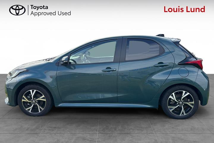 Grøn Toyota Yaris fra 2025