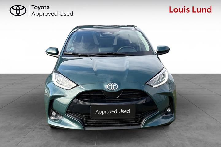 Grøn Toyota Yaris fra 2025