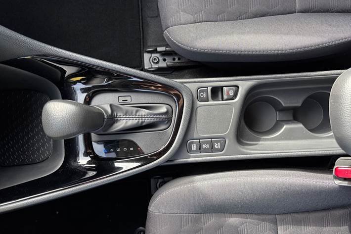 Grøn Toyota Yaris fra 2025