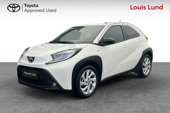 Hvid Toyota Aygo X fra 2024