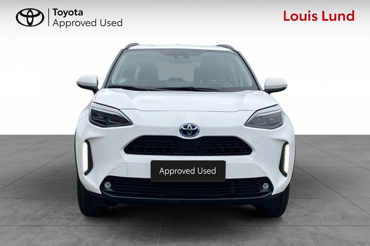 Hvid Toyota Yaris Cross fra 2024