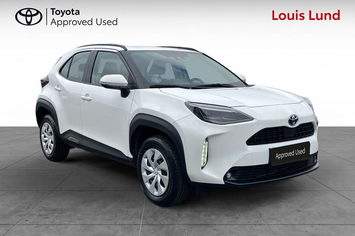 Hvid Toyota Yaris Cross fra 2024